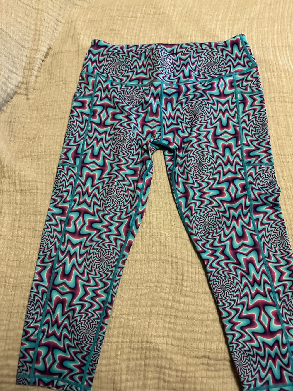 Constantly Varied Gear Capri leggings